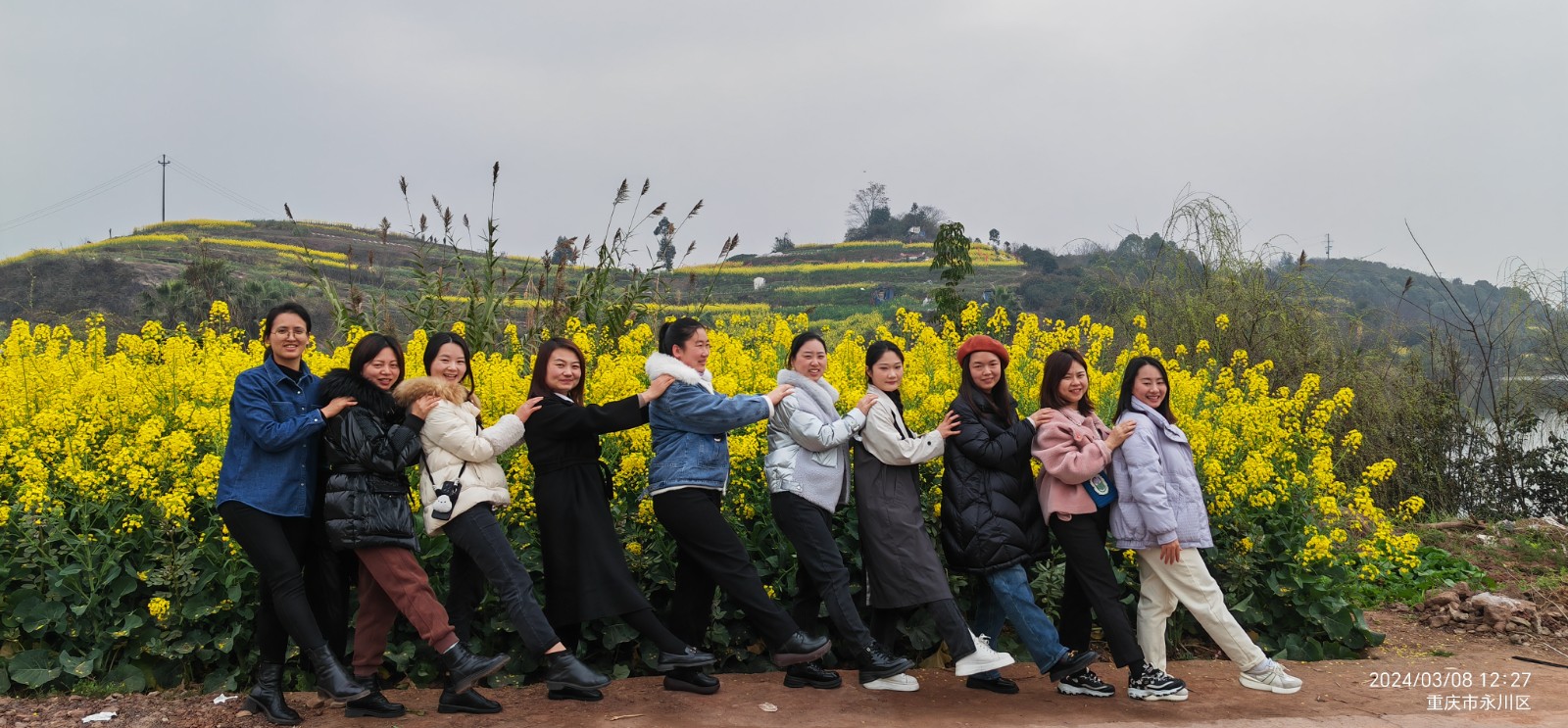 巾帼展芳华+商学院3.JPG