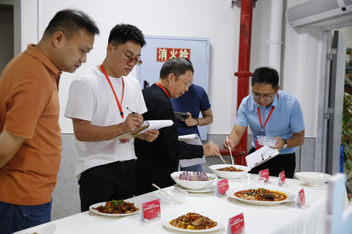 评委2.jpg